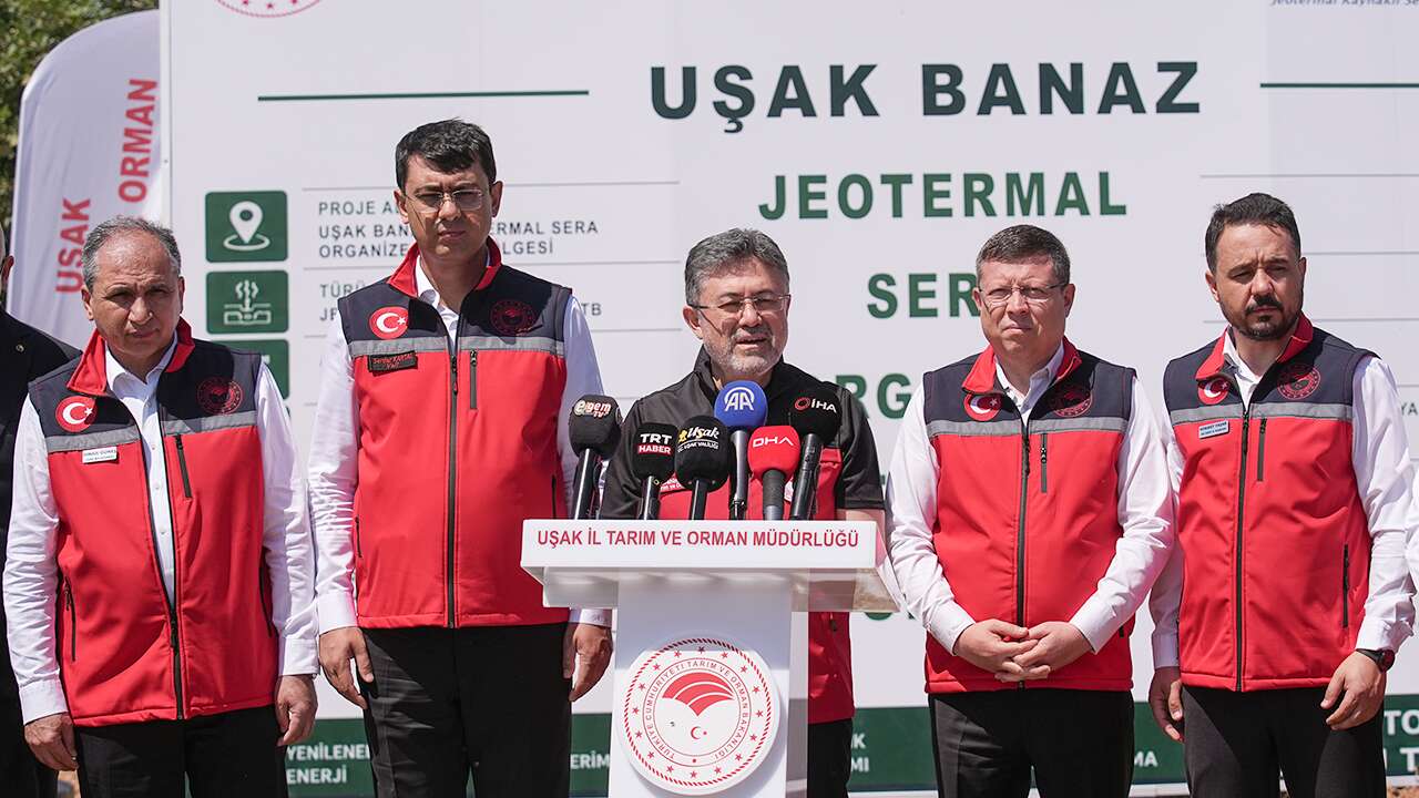 Bakan Yumaklı: "Banaz’daki Jeotermal Sera OTB, yıllık 5 milyar lira katkı sağlayacak"