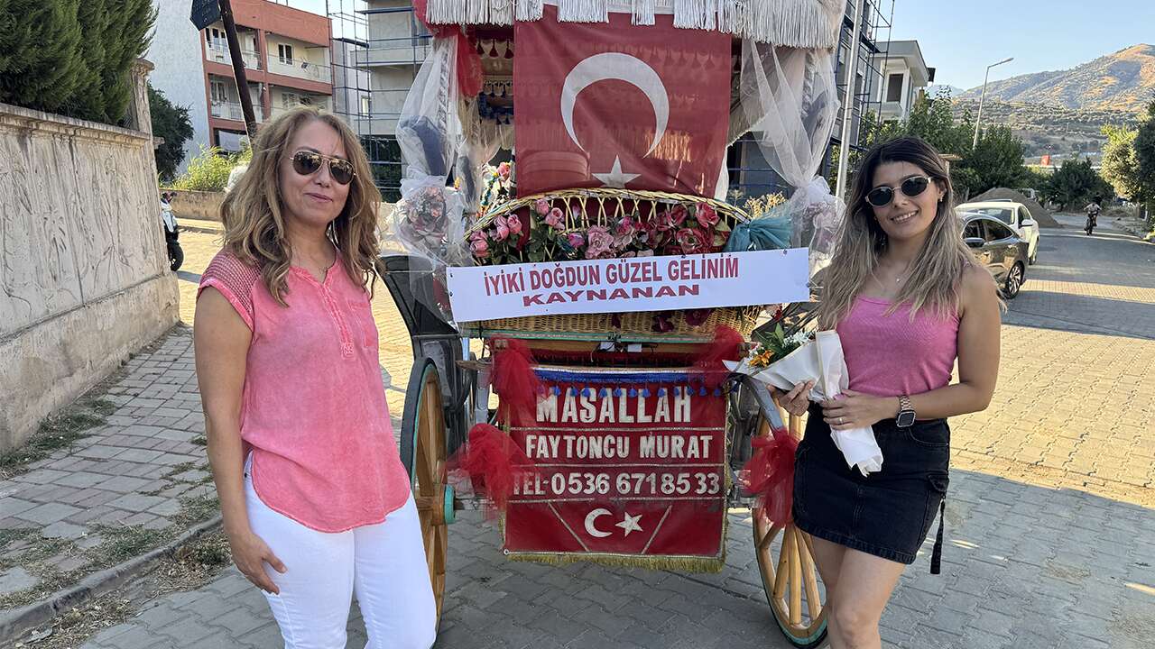 Aydınlı kaynanadan gelinine "faytonlu" doğum günü sürprizi