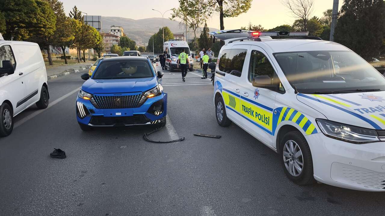 Kütahya'da otomobilin çarptığı kişi ağır yaralandı