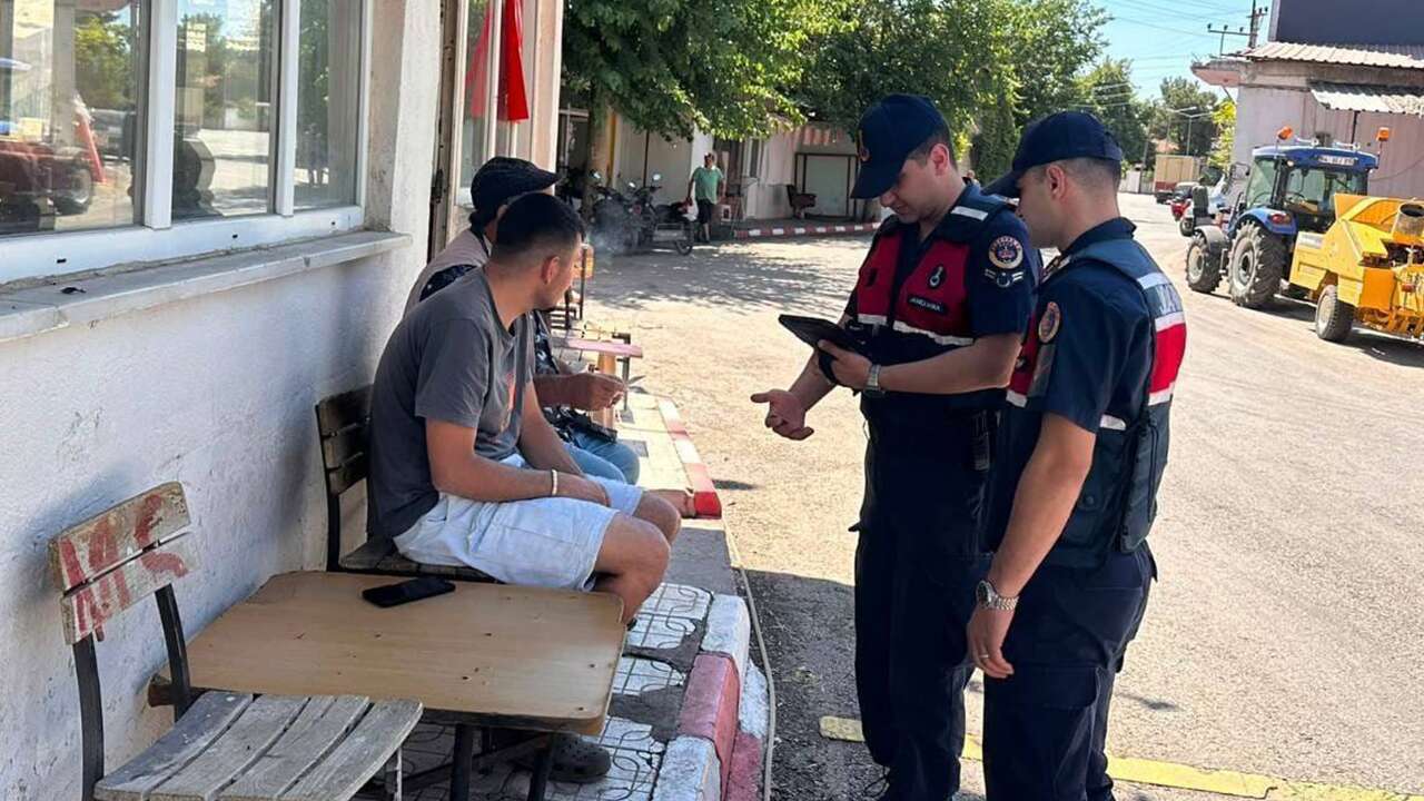 Jandarmadan huzur uygulaması: Aranan 1 kişi yakalandı