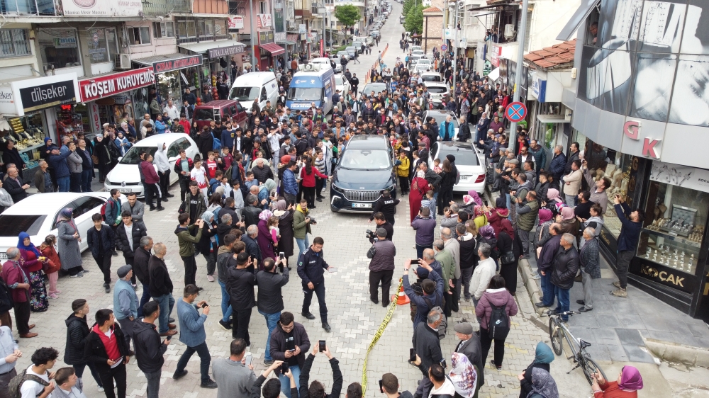 Türkiye'nin otomobili Togg, Demirci'de tanıtıldı
