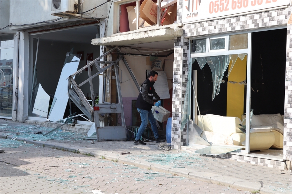 Denizli'de apartmanda meydana gelen patlamada yaralanan genç öldü