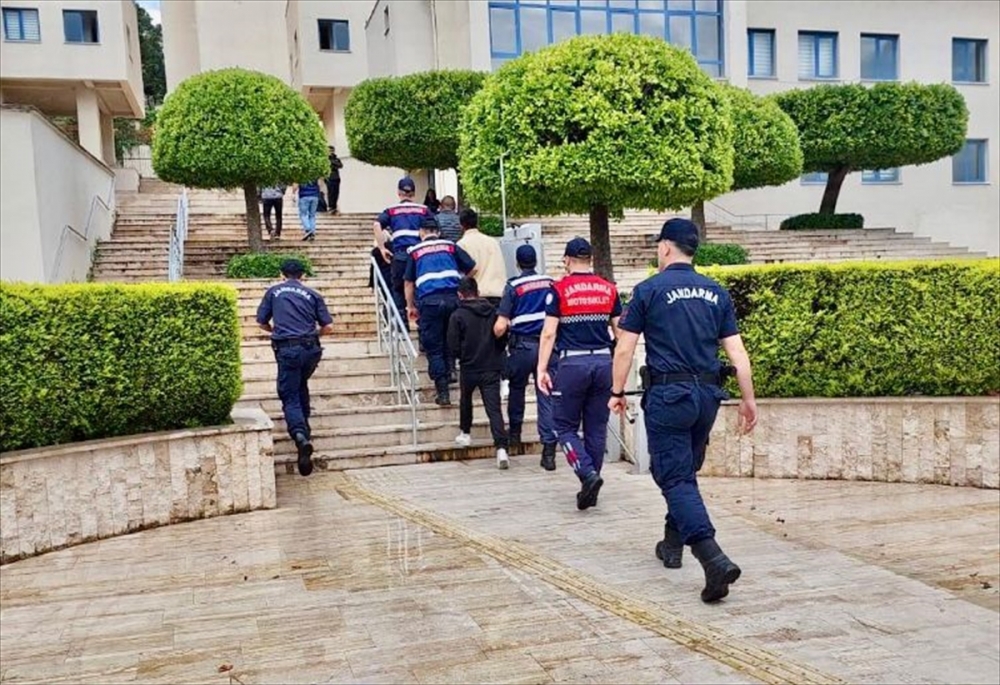 Muğla'da tekne motoru çaldığı iddia edilen 3 zanlı tutuklandı
