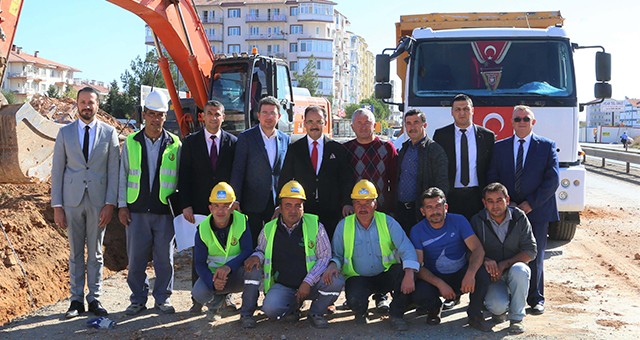 Uşak Belediyesi Altyapıya Yatırım Yapmaya Devam Ediyor