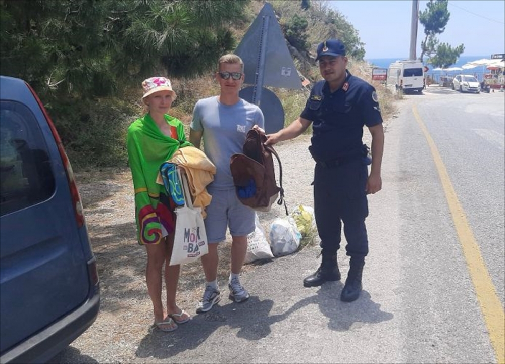Muğla'da Rus turistin çantasını çaldığı iddia edilen şüpheli yakalandı
