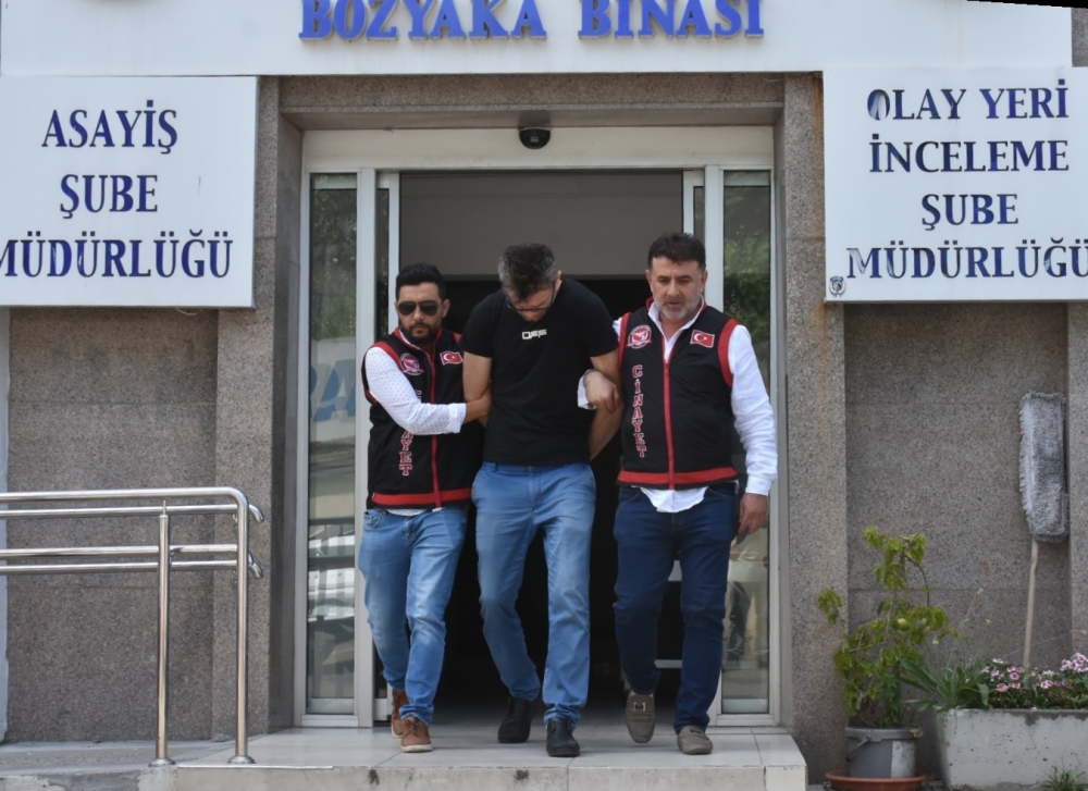 İzmir'de ağabeyini öldüren zanlı adliyeye sevk edildi