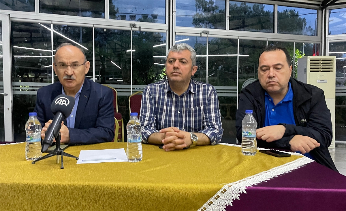 MANİSA - Akhisar ilçesinde şiddetli sağanak su baskınlarına neden oldu - Vali Yaşar Karadeniz