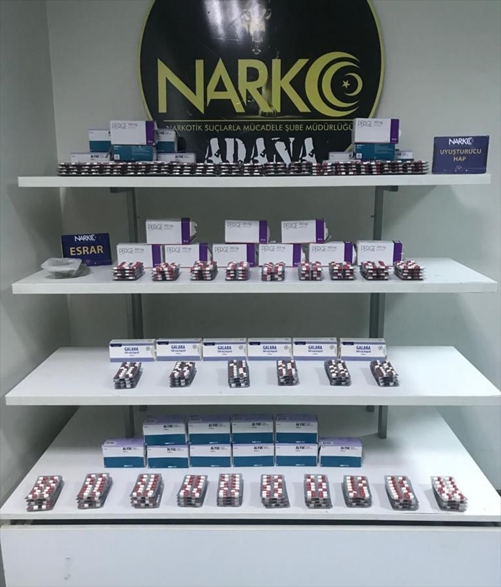 ADANA - Uyuşturucu operasyonunda yakalanan 2 zanlı tutuklandı