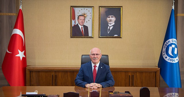 Rektör Prof. Dr. Ekrem Savaş'ın Mevlid-i Nebi Haftası Mesajı
