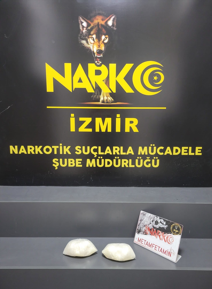 İzmir'de 1 kilogram sentetik uyuşturucuyla yakalanan zanlı tutuklandı