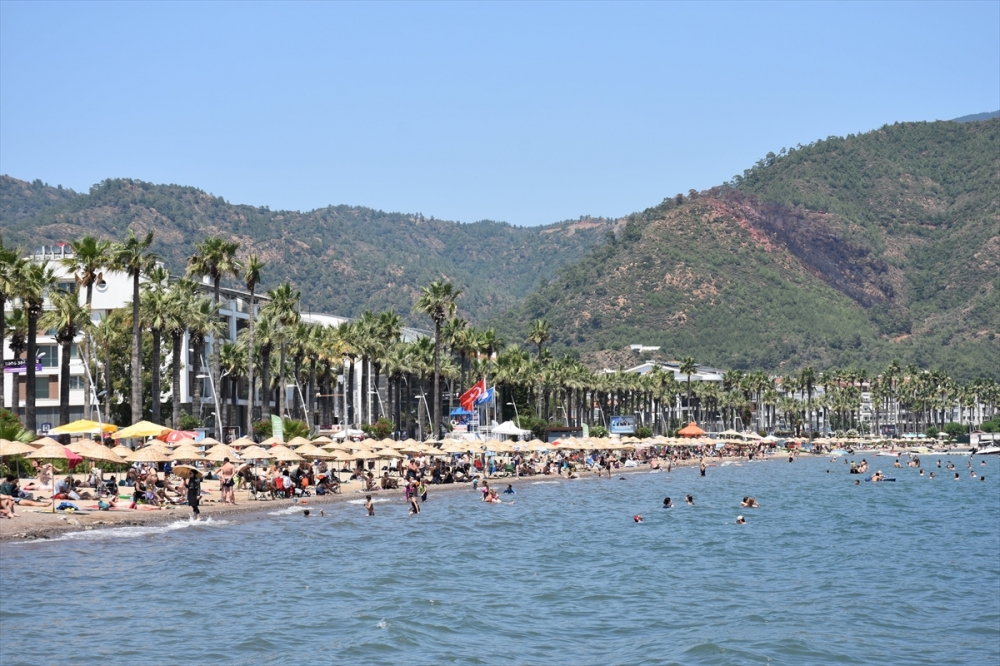 Muğla sahillerinde bayram tatili hareketliliği yaşanıyor