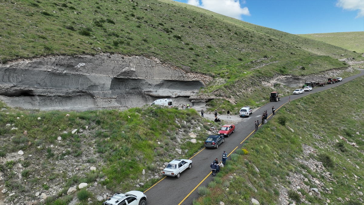ERZURUM - Kum almak için gittiği ocakta üzerine taş düşen kişi öldü