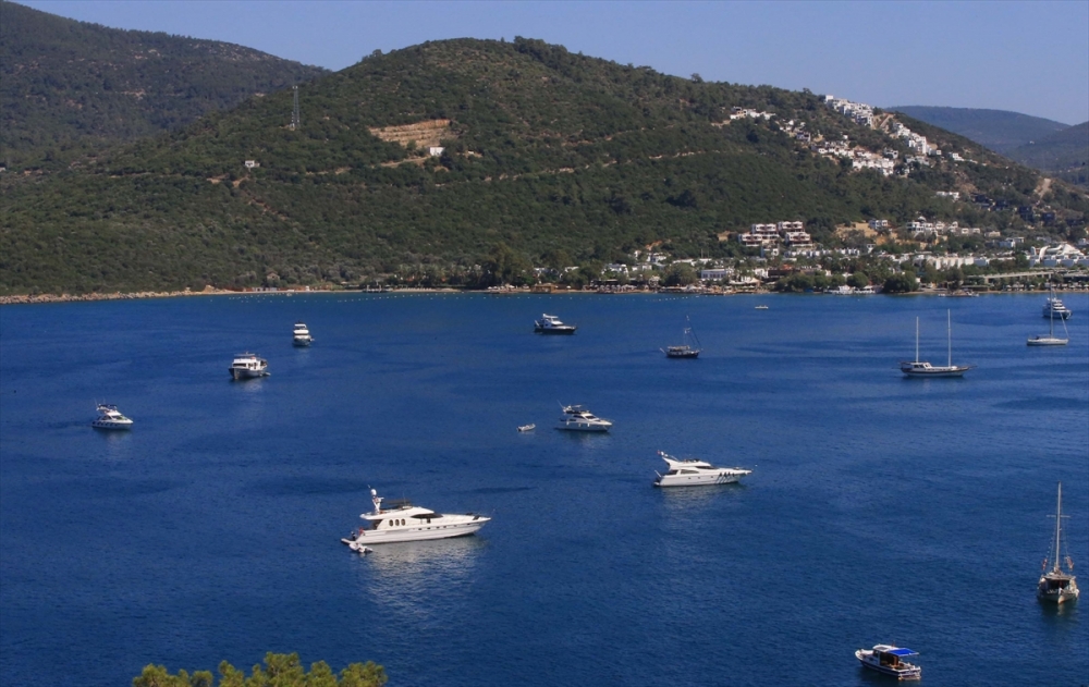 Bodrum'da koylar milyon dolarlık yatları ağırlıyor