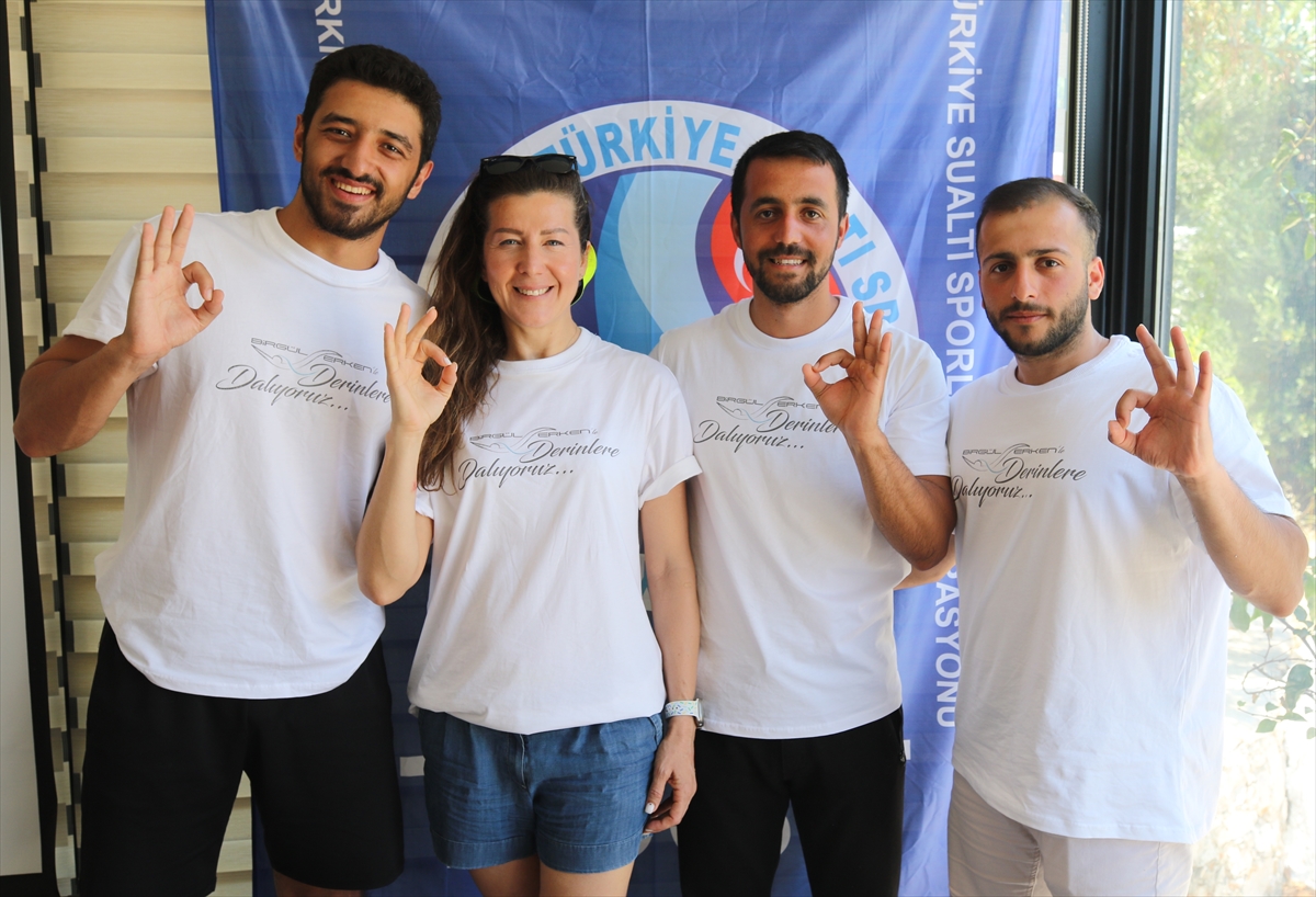 ANTALYA - Milli sporcu Birgül Erken serbest dalışta yeni rekortmenler yetiştirmeye çalışıyor