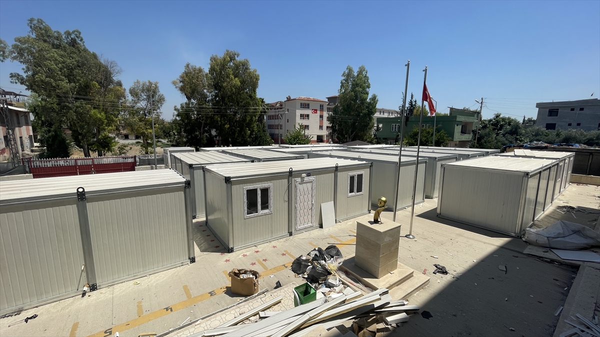 HATAY - Özbekistan'dan Hatay'daki depremzedelere konteyner desteği