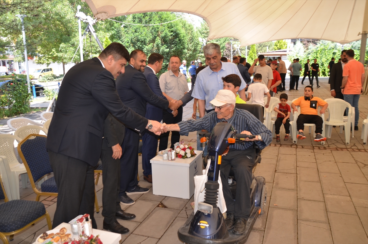 ANKARA - Kahramankazan'da bayramlaşma programı