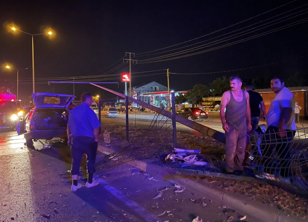 Muğla'daki trafik kazasında 6 kişi yaralandı