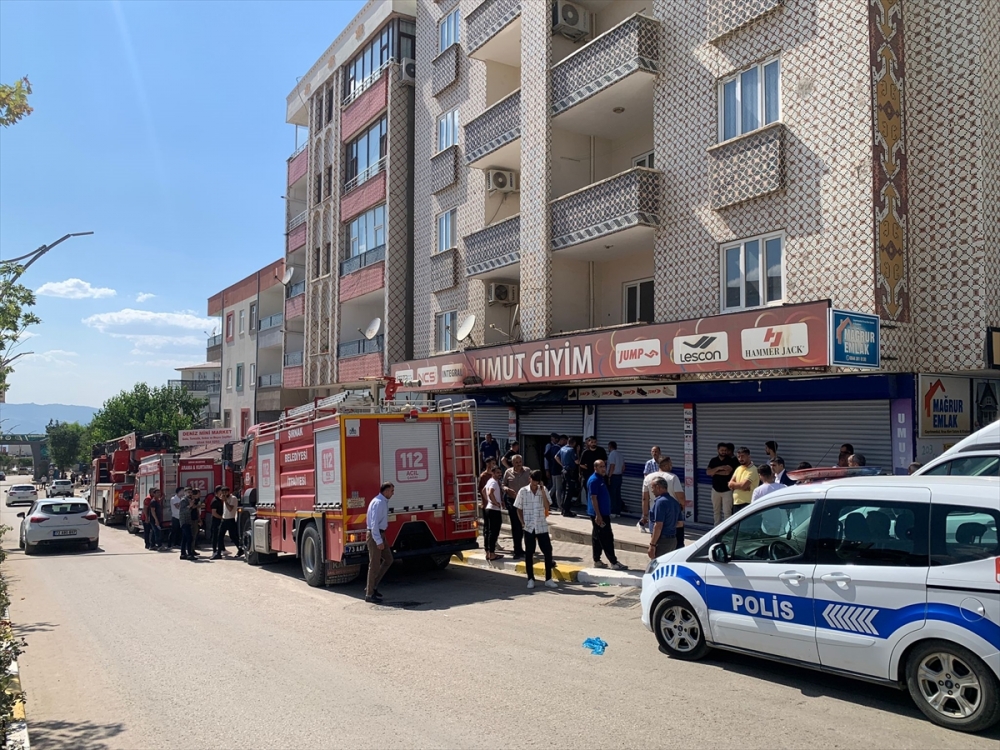 Şırnak’ta mağazada çıkan yangın söndürüldü