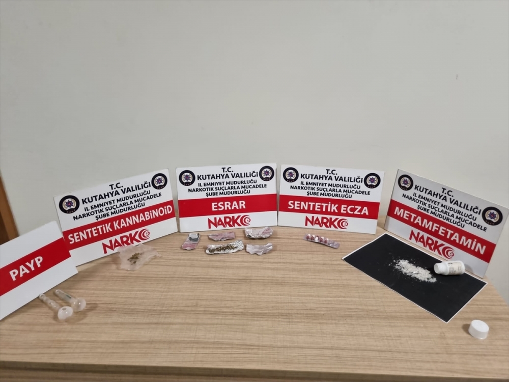 Kütahya'da uyuşturucu operasyonunda 3 şüpheli yakalandı