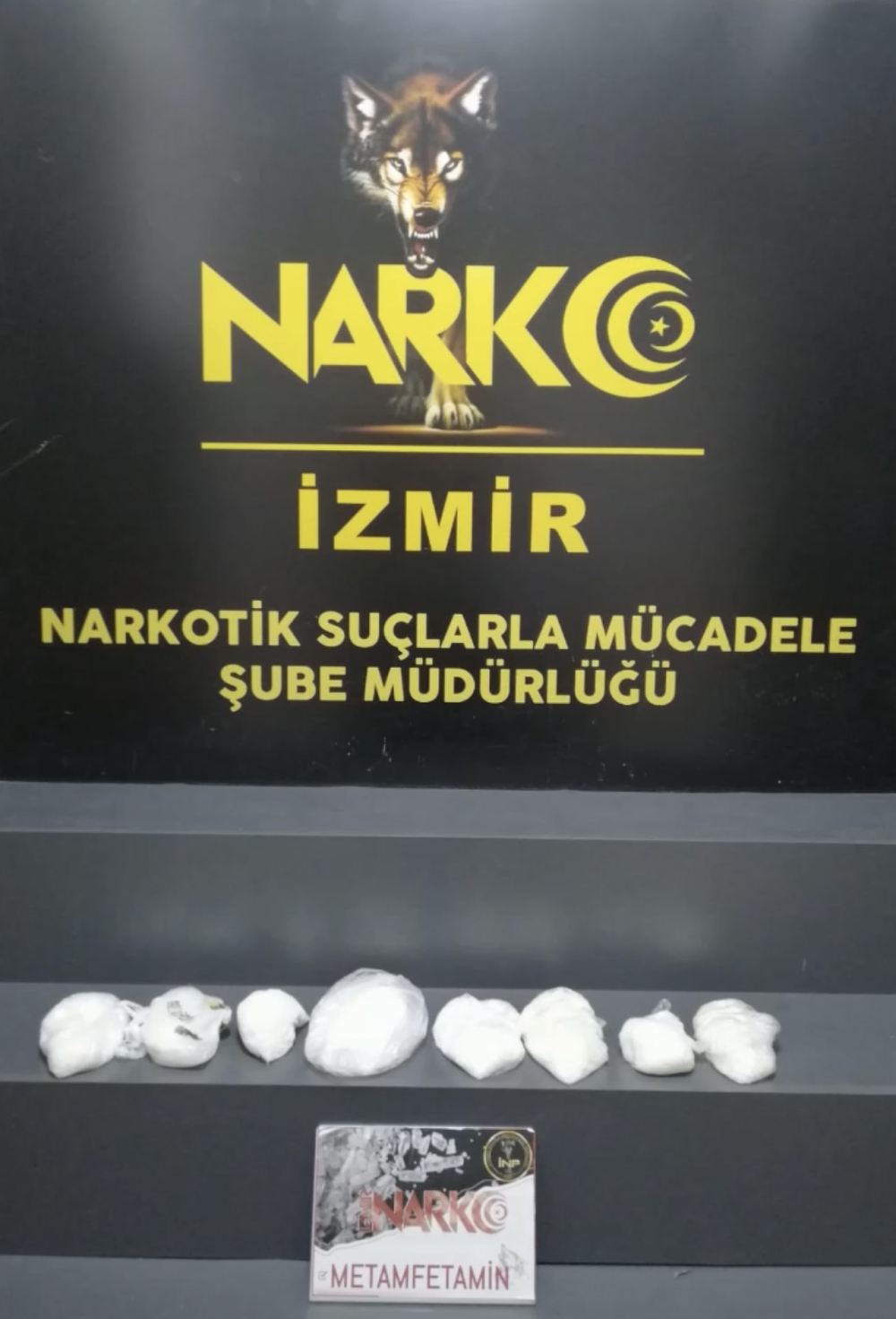 İzmir'de uyuşturucu operasyonlarında 30 kişi tutuklandı