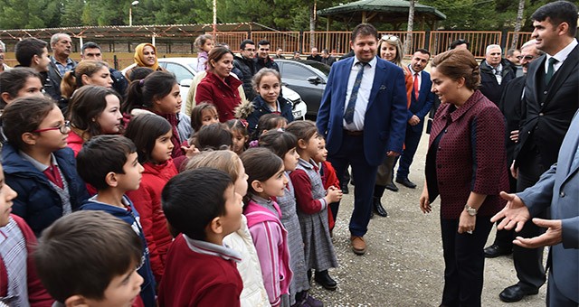 Vali Funda Kocabıyık, İlçe Ziyaretleri Sonrasında İlk Köy Ziyaretini Güre Ve Eskisaray Köylerine Gerçekleştirdi