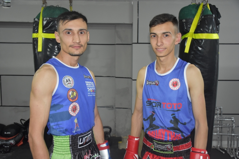 Sakatlandığı için sporu bırakan ağabeyinin hayallerini gerçekleştiriyor