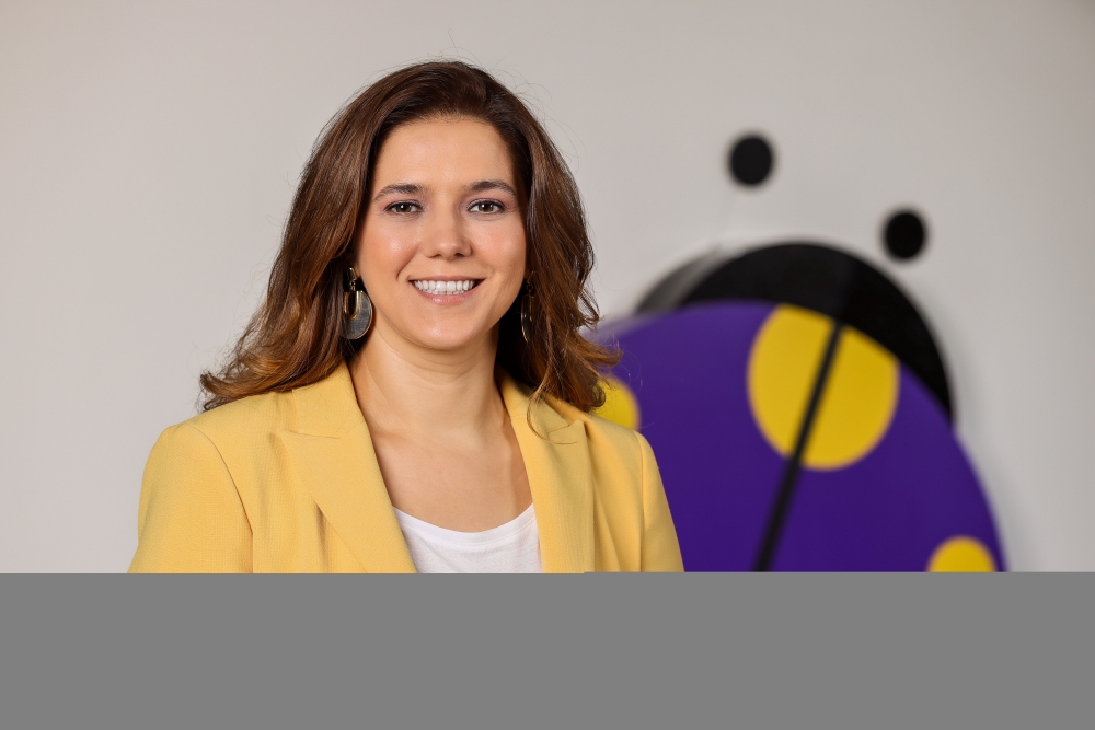 n11 artık mor ve sarı renkleriyle kullanıcılarıyla buluşuyor