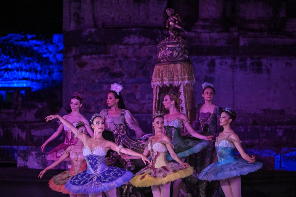 Uluslararası Efes Opera ve Bale Festivali'nde hedef "turist seyirci"