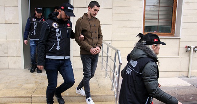 Uyuşturucu Operasyonunda Gözaltına Alınan 3 Şüpheli Tutuklandı