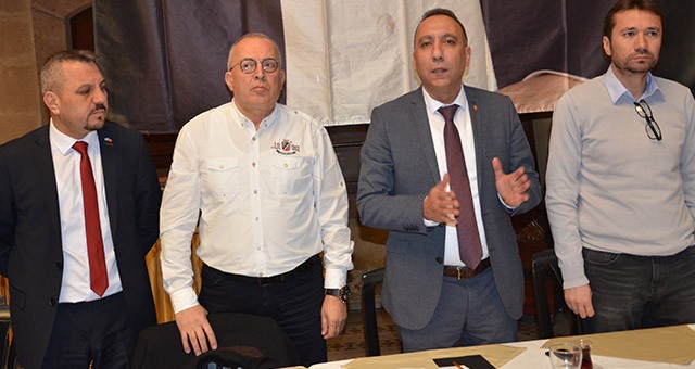 İYİ PARTİBELEDİYE BAŞKAN ADAYI GÜR, YEREL MEDYA İLE KAHVALTIDA BULUŞTU
