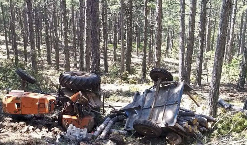 Direksiyon Hakimiyetini Kaybeden Traktör Sürücüsü Ağır Yaralandı