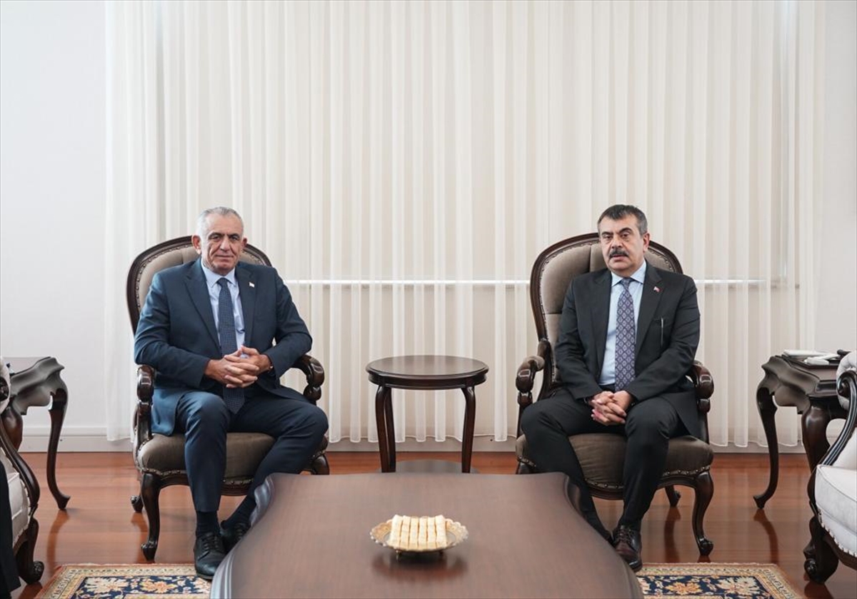 ANKARA - Milli Eğitim Bakanı Tekin, KKTC'li mevkidaşı Çavuşoğlu'nu ağırladı