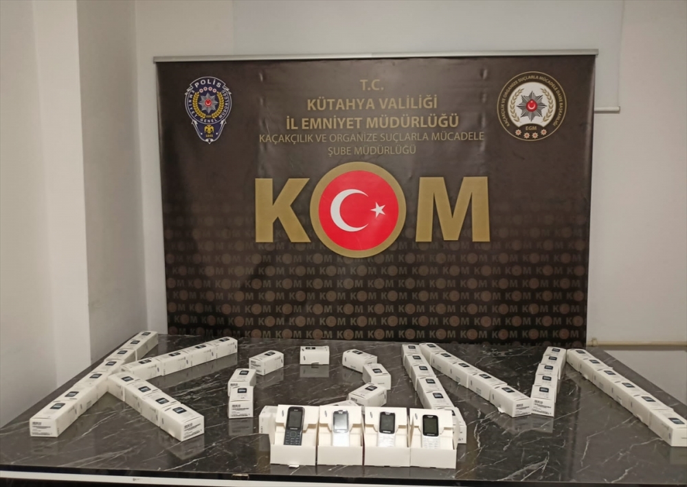 Kütahya'da klonlanmış cep telefonları ele geçirildi