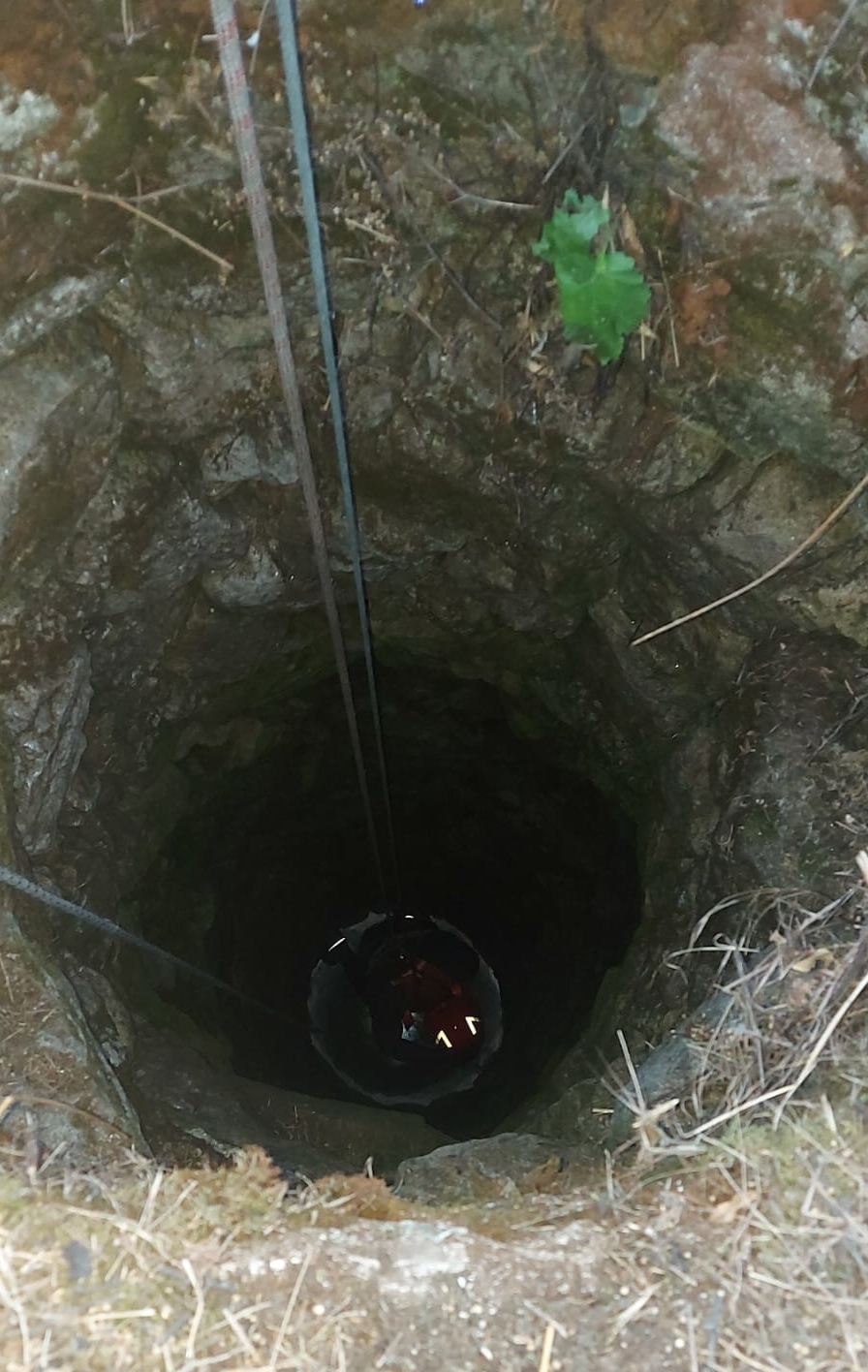 Muğla'da kuyuya düşen 2 keçiyi itfaiye kurtardı