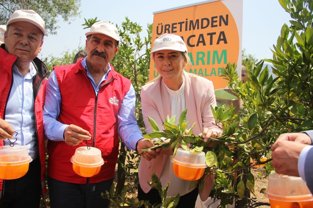 AK Parti'li Çankırı, Menderes ilçesinde muhtarları ziyaret etti