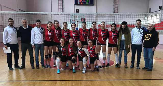Uşak Bölgesel Voleybol Ligi Şampiyonu: "Kanyon Okulları Kızları"