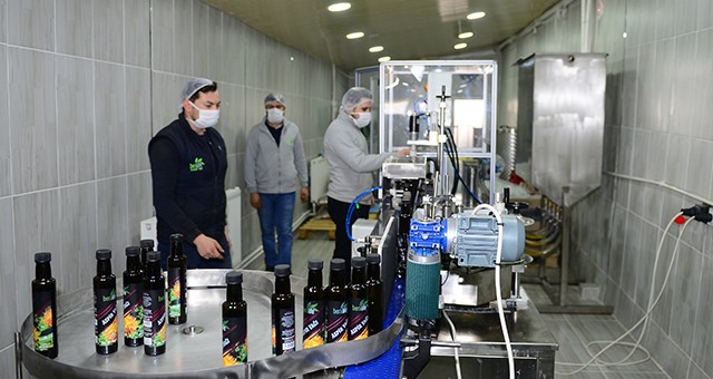 Elinde Kalan Mahsul, E-Ticaretin Yolunu Açtı