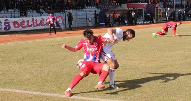 Utaş Uşakspor, Kazanmayı Unuttu (2-1)