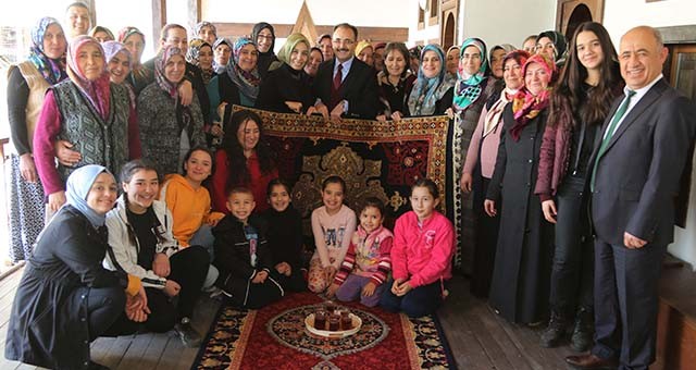 Dokur Evi'nde Kursiyerlerin Emekleri Görücüye Çıktı