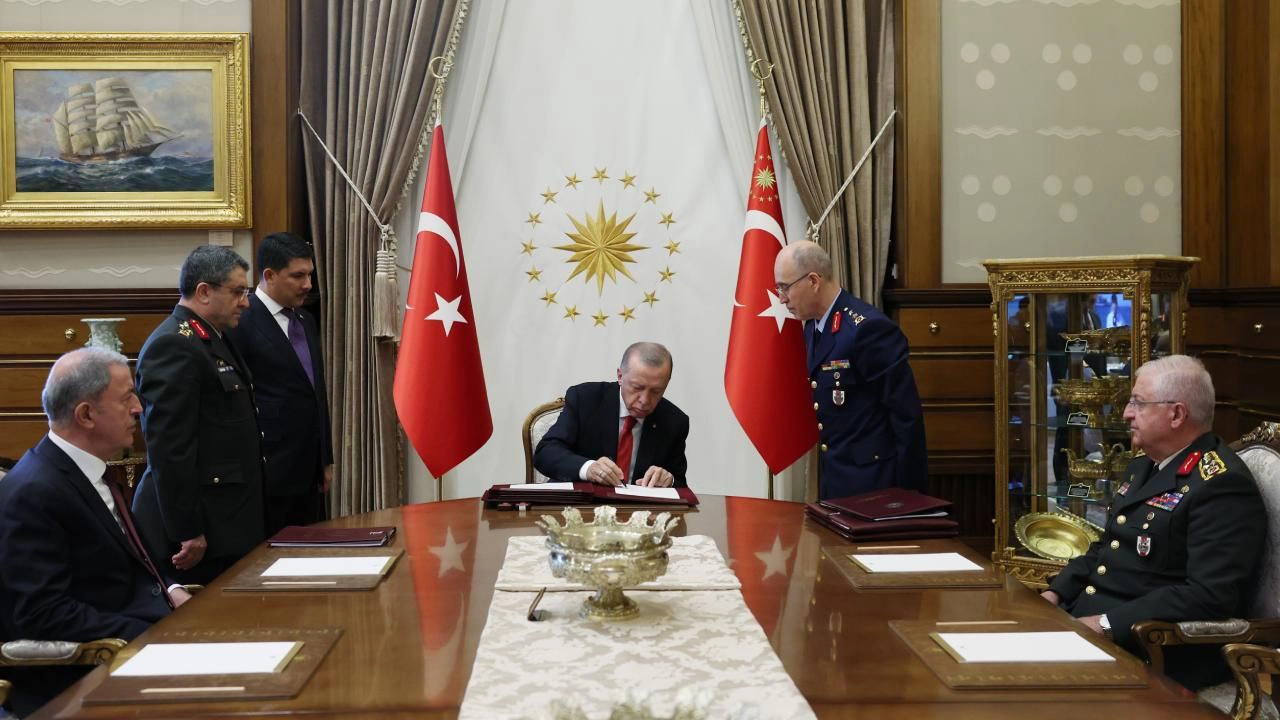 YAŞ Kararları Açıklandı!  Terfiler ve Atamalar Belirlendi!