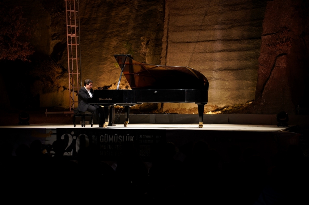 20. Uluslararası Gümüşlük Müzik Festivali, Macar piyanist Gabor Farkas'ı konuk etti