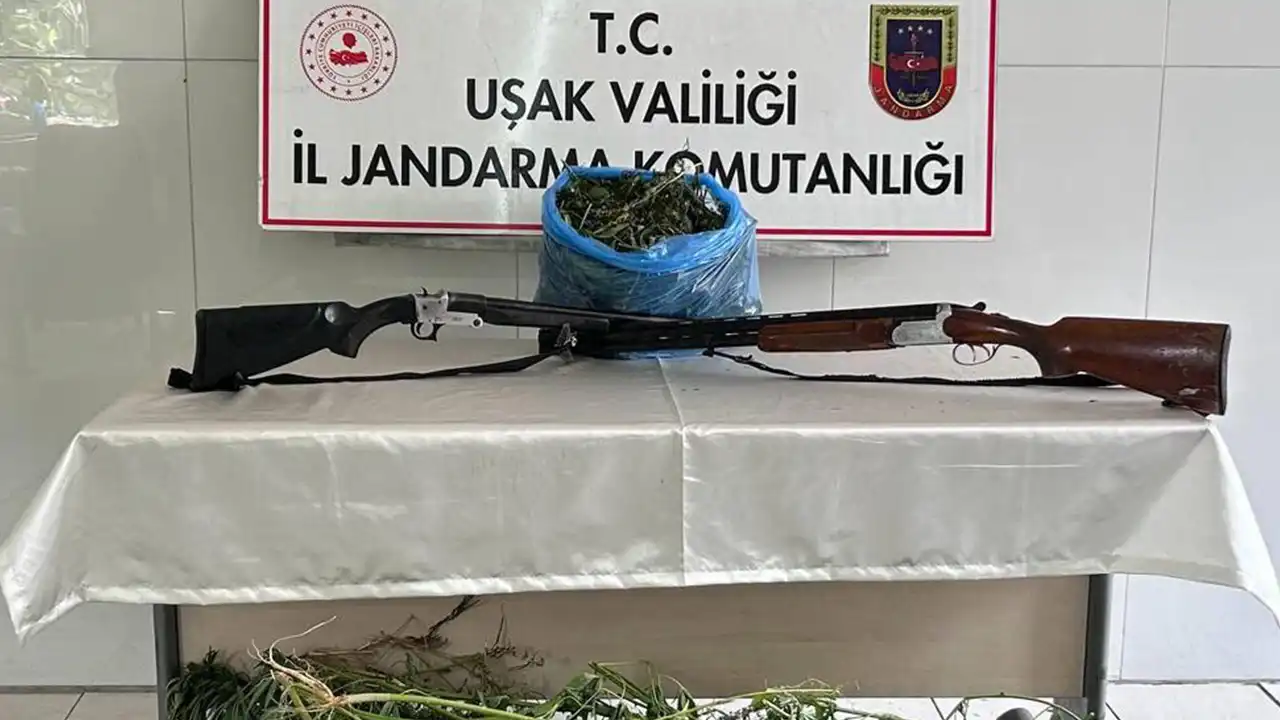 Uşak Hatipler Köyündeki Bir Evde 1 Kilo Esrar Ele Geçirildi