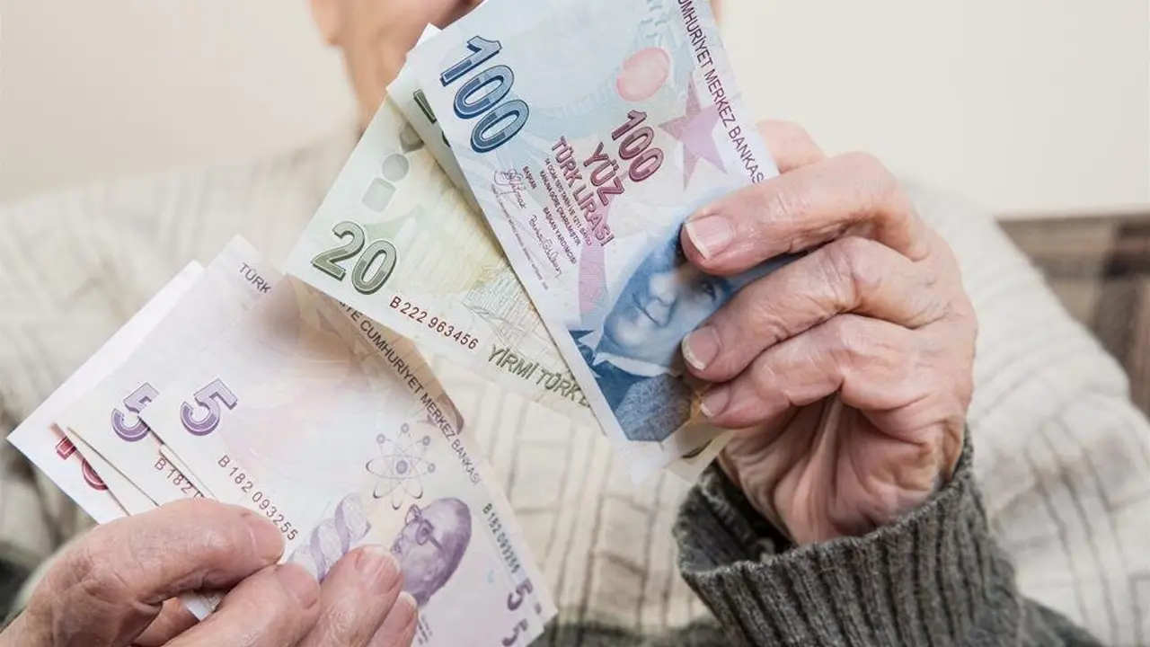 Emekli Maaşına Ek Zam Yapılacak Mı? Sgk Uzmanı Tarih Verdi... Zamlı Emekli Maaşları Hesaplandı