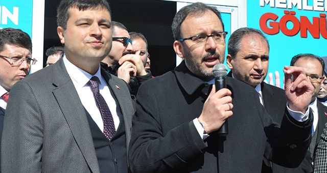 Gençlik Spor Bakanı Kasapoğlu: Uşak'a Yeni Bir Stad ve Mahallelere Yüzme Havuzları Yapacağız