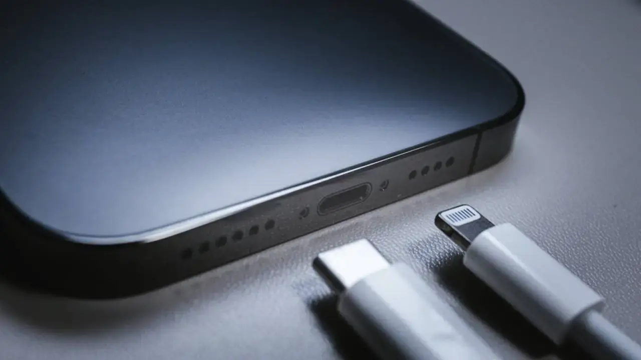 Iphone 15’nin Hızlı Şarj Özelliği Şimdiden Tartışma Yarattı! Şarj Süresinde Rakiplerini Geçebilecek Mi?