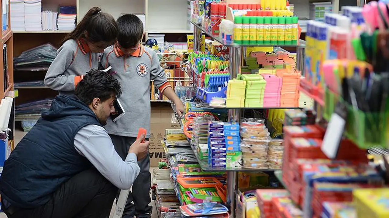 Uşak'lı Veliler Şokta! Kırtasiye Ürünlerine Dev Zam