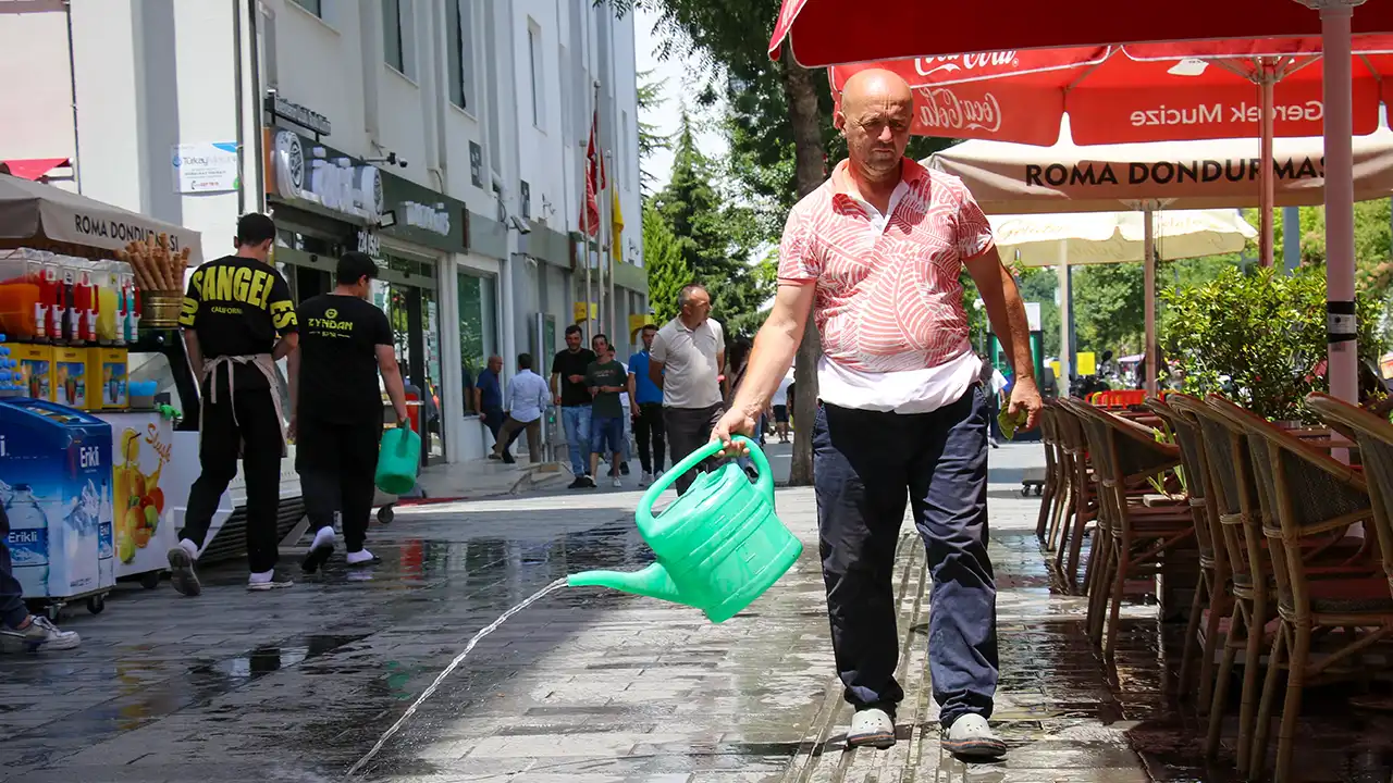 Uşaklılar Dikkat! Valilik Sıcak Hava Uyarısı..