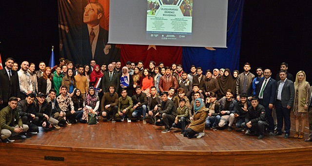 Yabancı Öğrenciler Kültür Elçisi Görevini Üstleniyor
