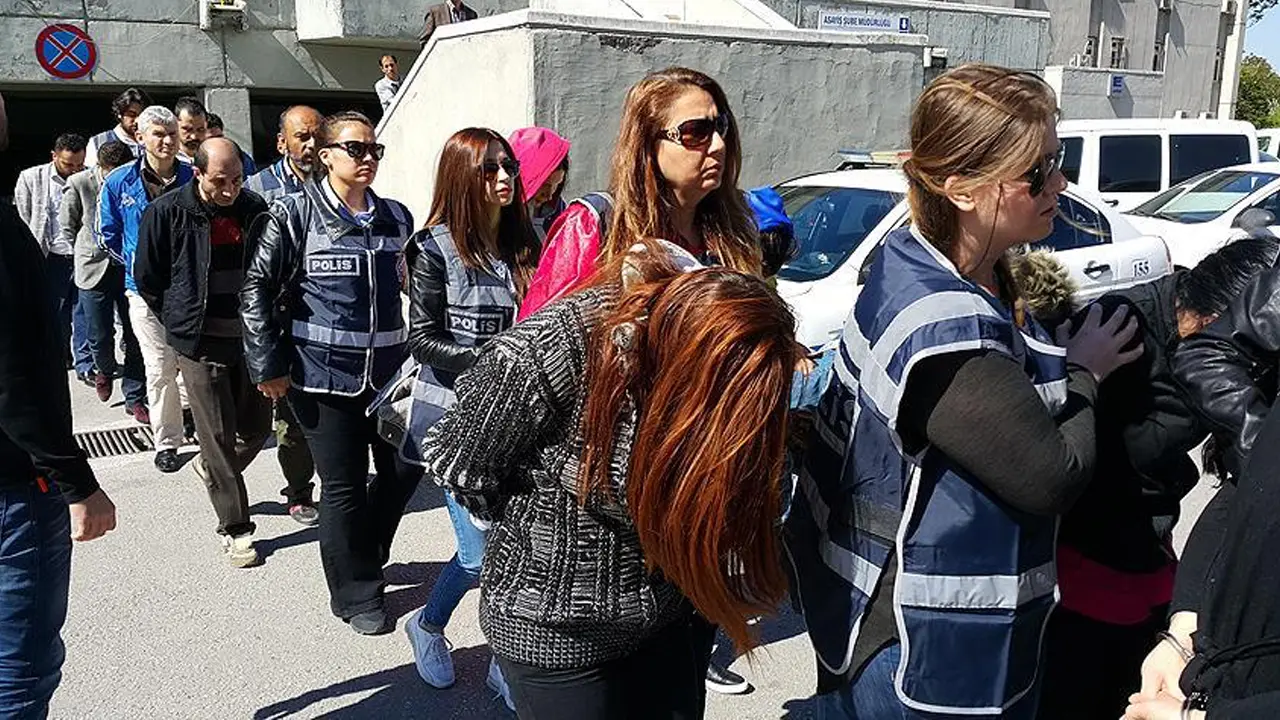 Kütahya'da Fuhuş Operasyonunda 6 kişi Yakalandı