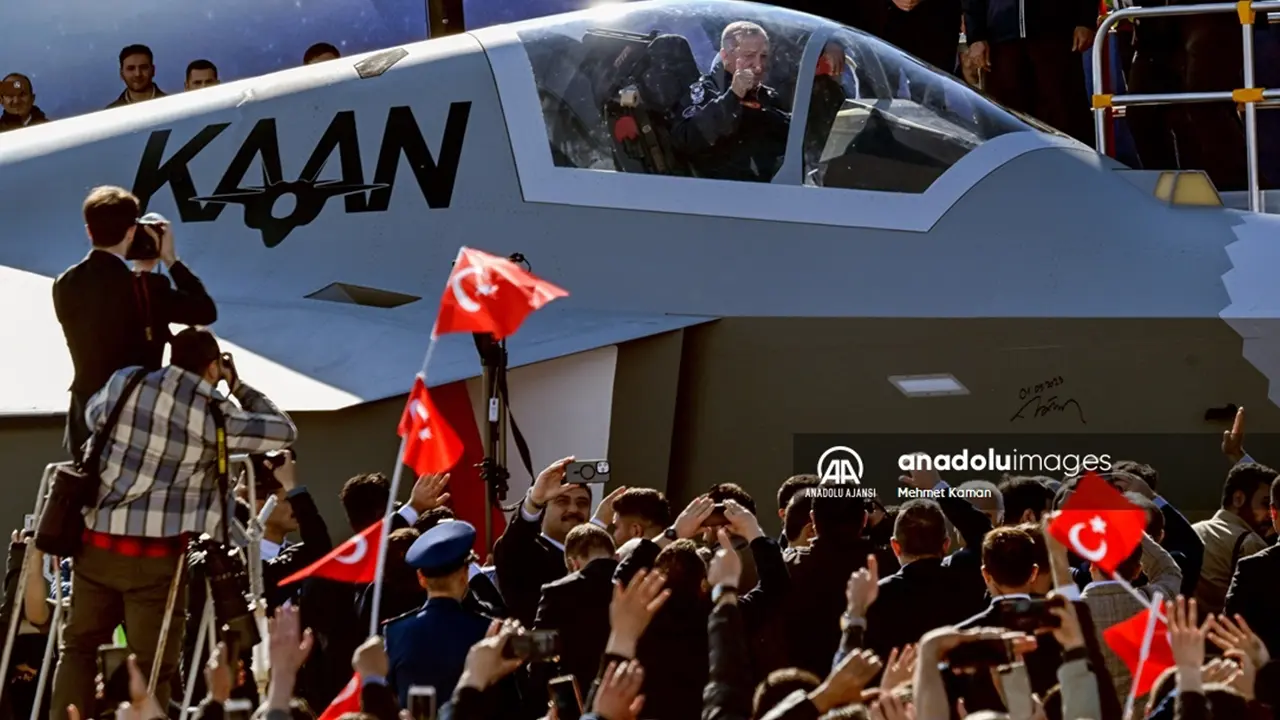 Cumhurbaşkanı Erdoğan müjdeyi verdi: Milli Muharip Uçağı Kaan 2023 yılı bitmeden yükselecek!
